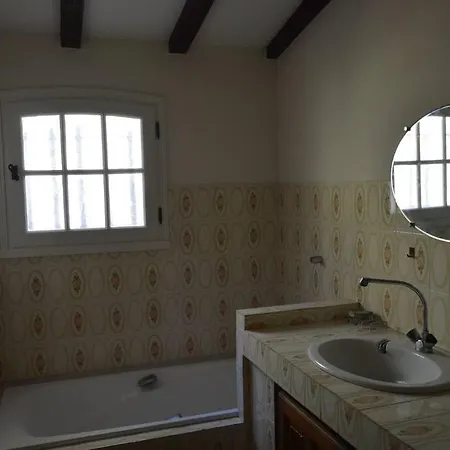 Maison Provencale Traditionnelle Avec Air Conditionne